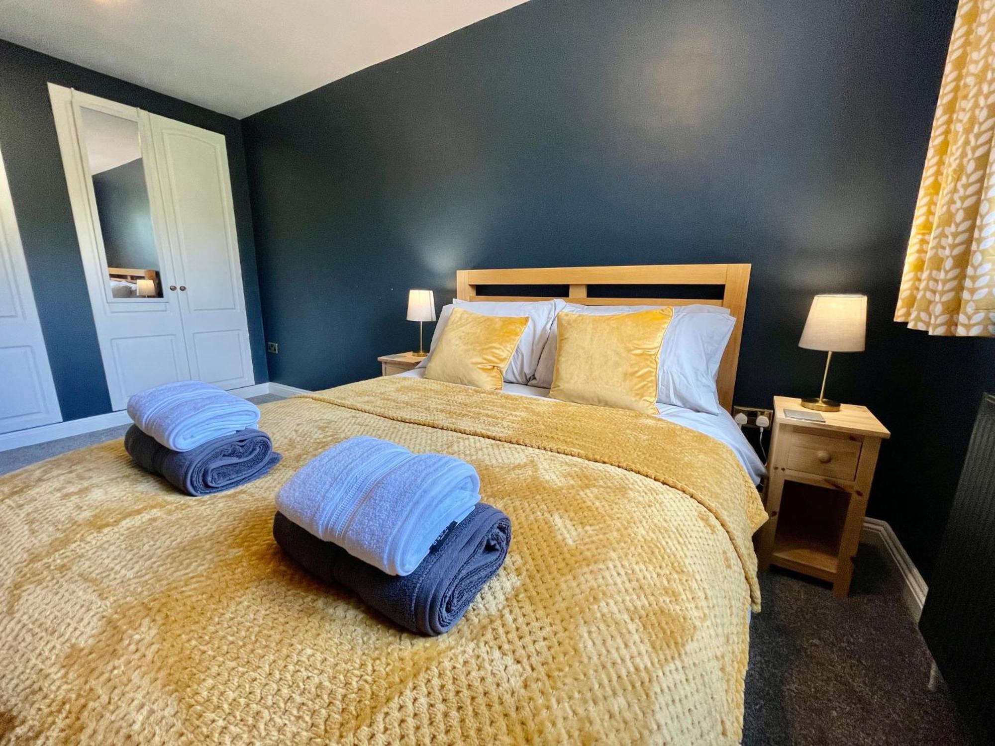 Large 5 Bed Detached House Near Stansted Airport With Parking For 2 Vehicles! Stansted Stays Stansted Mountfitchet Bagian luar foto