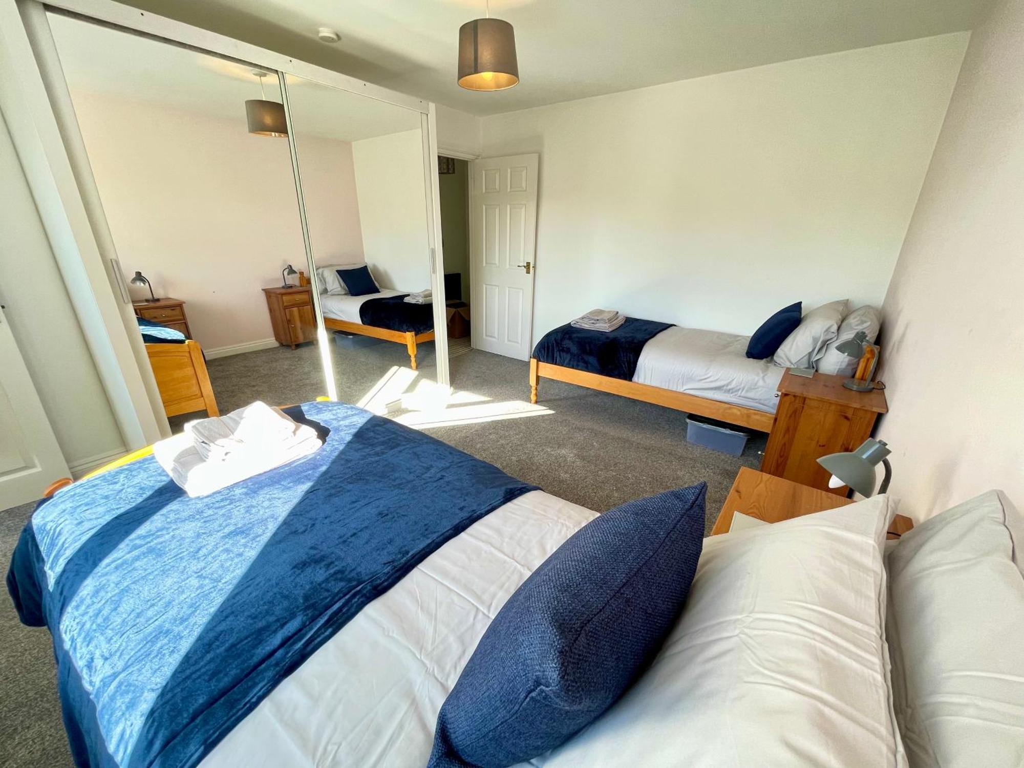 Large 5 Bed Detached House Near Stansted Airport With Parking For 2 Vehicles! Stansted Stays Stansted Mountfitchet Bagian luar foto