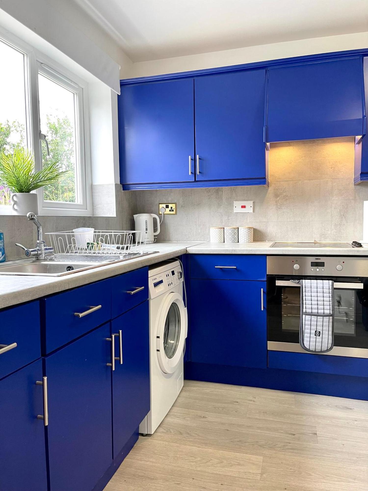 Large 5 Bed Detached House Near Stansted Airport With Parking For 2 Vehicles! Stansted Stays Stansted Mountfitchet Bagian luar foto