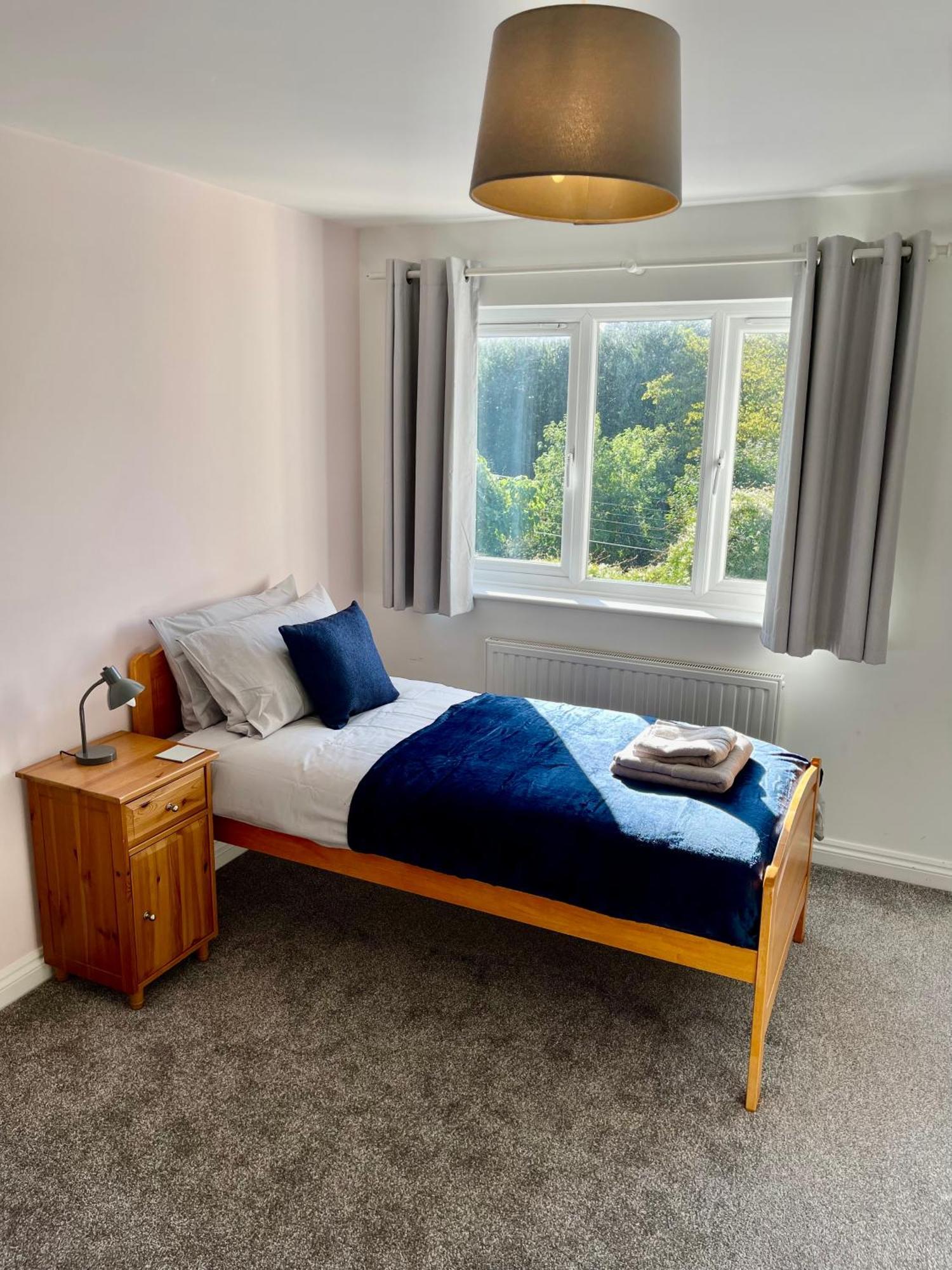 Large 5 Bed Detached House Near Stansted Airport With Parking For 2 Vehicles! Stansted Stays Stansted Mountfitchet Bagian luar foto